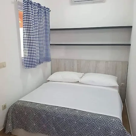 Toni Guest house *