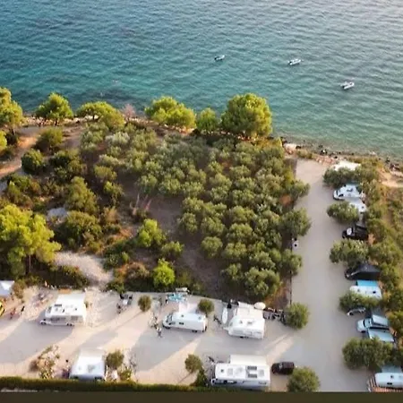 Guest house Toni Pakostane